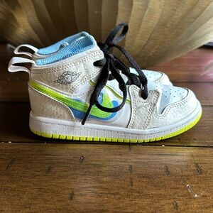 Jordan 1 Mid Se